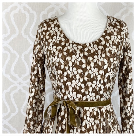 Blossoming Almond Brushed Lace Handkerchief Dress - Picture 4 of 8